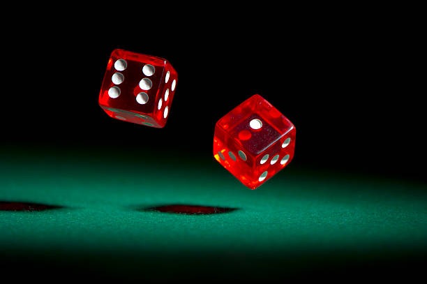 Live dealer blackjack table displayed on bussid mobile screen with player decisions
