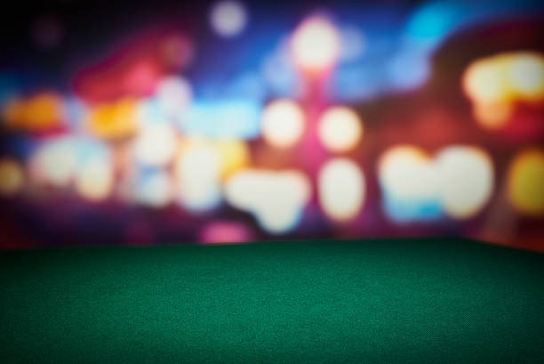 Split screen showing Starlight Princess grid on left and live roulette table on right
